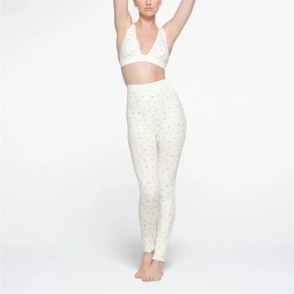 Skims Ribbed Stretch Legging in Marigold Rosebud - Picture 3 of 9